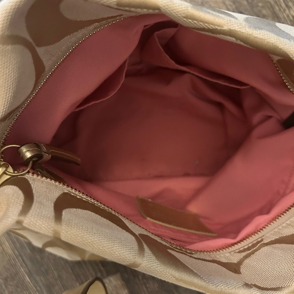 Vintage Coach shoulder purse - Picture 3 of 3
